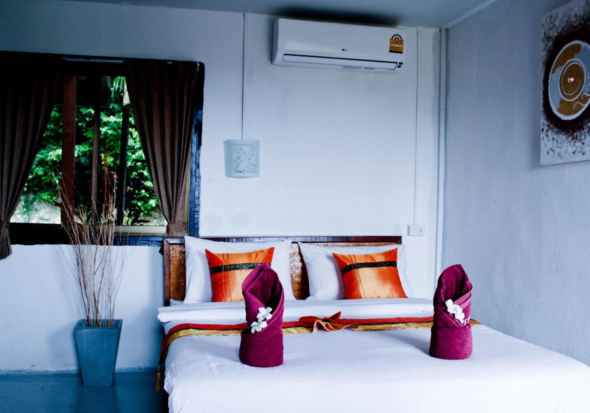 Lanta Halabala Resort Ko Lanta Екстериор снимка
