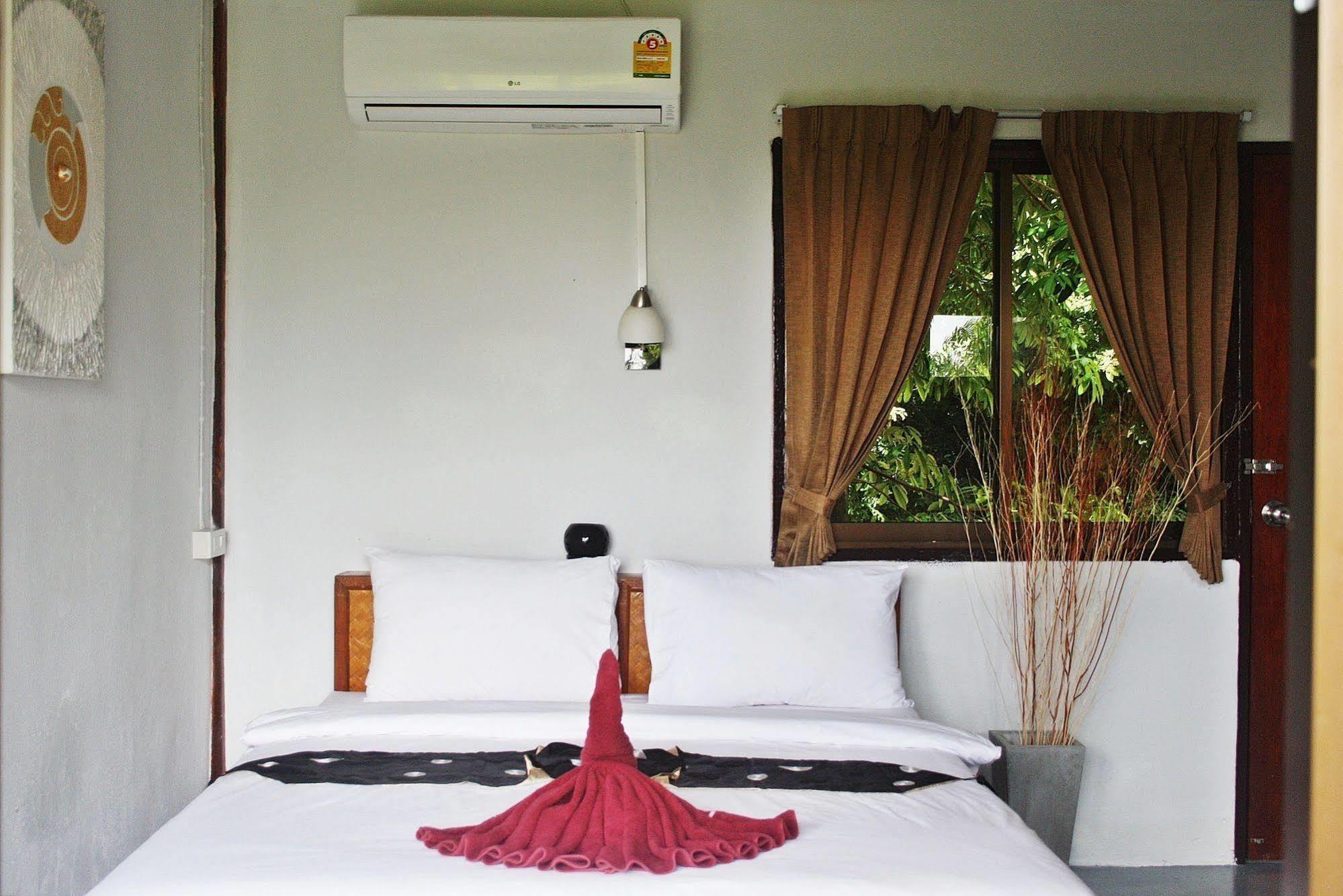 Lanta Halabala Resort Ko Lanta Екстериор снимка